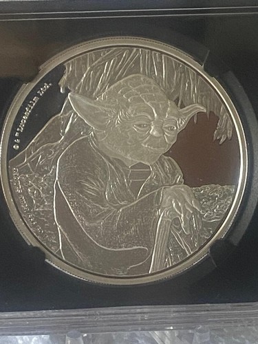 2016 Niue $2 Star Wars 1 oz Silver Yoda Coin-NGC PF70-UC-1st Release - Picture 2 of 5