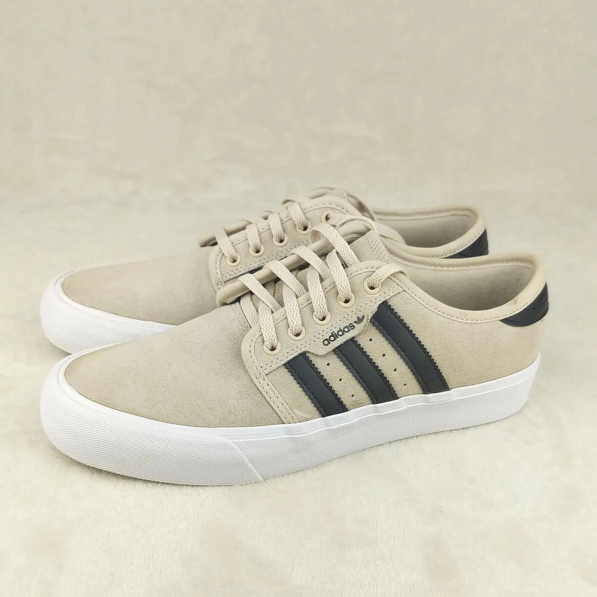 Adidas Men s Originals Seeley Casual Sneakers Suede Size 8.5 Beige Leather