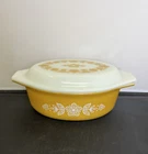 VINTAGE Pyrex #043 Butterfly Gold Oval Casserole Baking Dish 1-1/2 QT With Lid