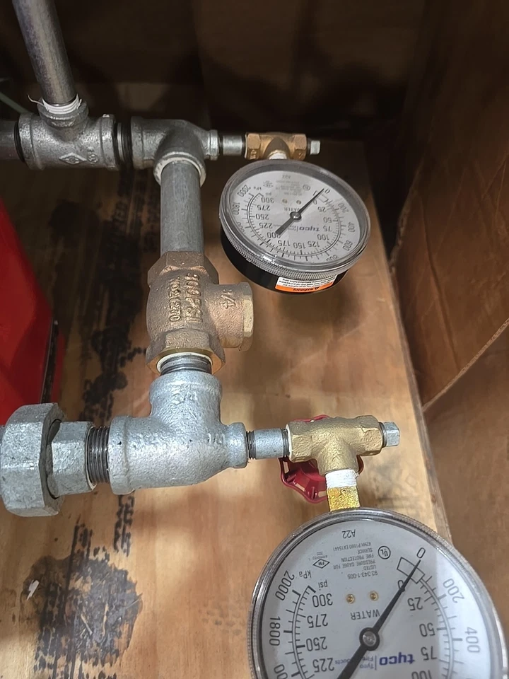 Válvula de retención de alarma Tyco AV-1 300PSI 8"  Foto 4 de 4