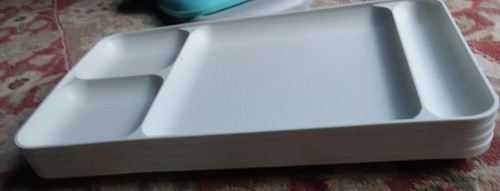 Vintage Tupperware Divided DINNER PICNIC Tray SET 4 Ivory/ Off White 1535 - 第 1/2 張圖片