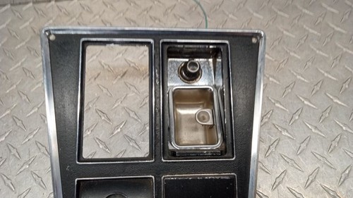72-76 CORVETTE C3 CONSOLE SHIFTER TRIM PLATE - Bild 4 von 12
