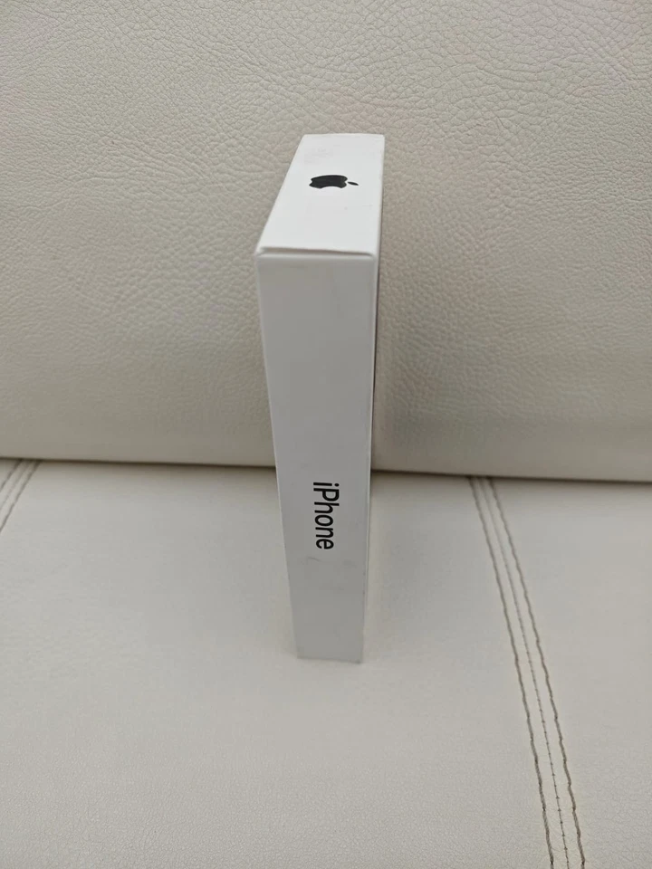 Black Friday NUOVO IPHONE 16 Nero 128GB Memoria Display 6.1" Retina Apple - Immagine 3 di 3