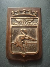 Tape de bouche en bronze de la base aéronautique navale Nîmes Garons