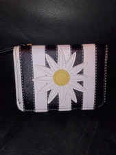SAFE KEEPER Black White Stripe with Daisy Wallet TriFold  Expand Snap Excellent 