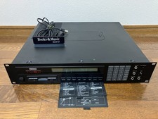 YAMAHA TX16W Digital Wave Filtering Sampler Made in Japan Working NX02494