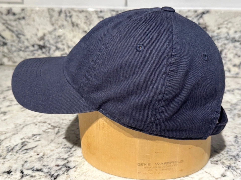 Chapéu de golfe masculino MYOPIA HUNT CLUB azul marinho aberto agulha americana top 100 taco excelente estado usado - Imagem 4 de 4