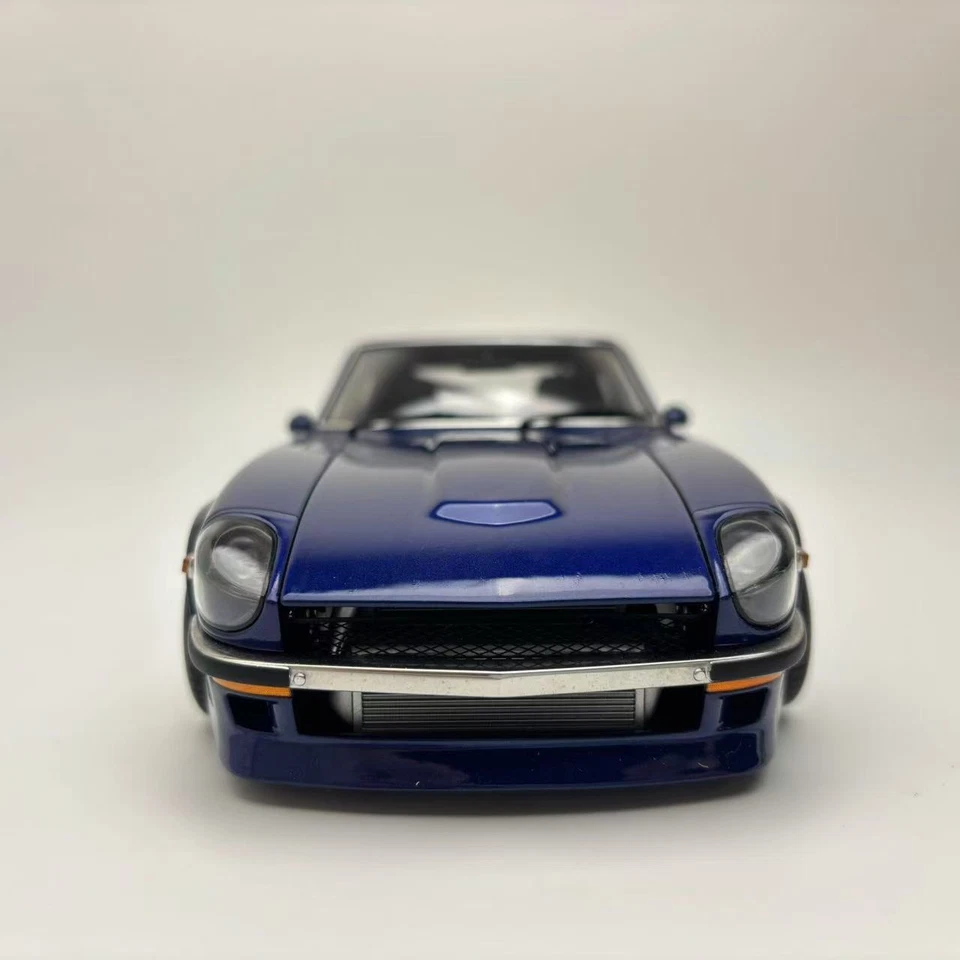 Modelo de coche Autoart 1:18 Nissan Fairlady Z S30 Devil Z Bay Shore azul Foto 4 de 4