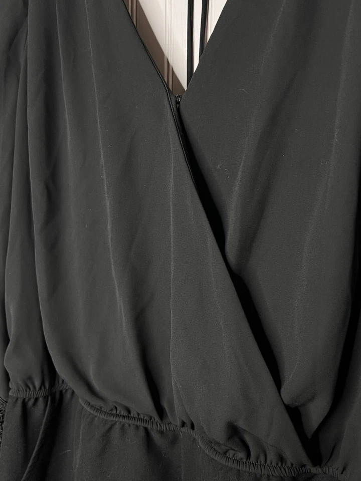 BCX Mujer ROMPER XL Negro Elegante Diseñador Cuello en V Crochet Encaje Borde Corbata Bolsillos Foto 4 de 4