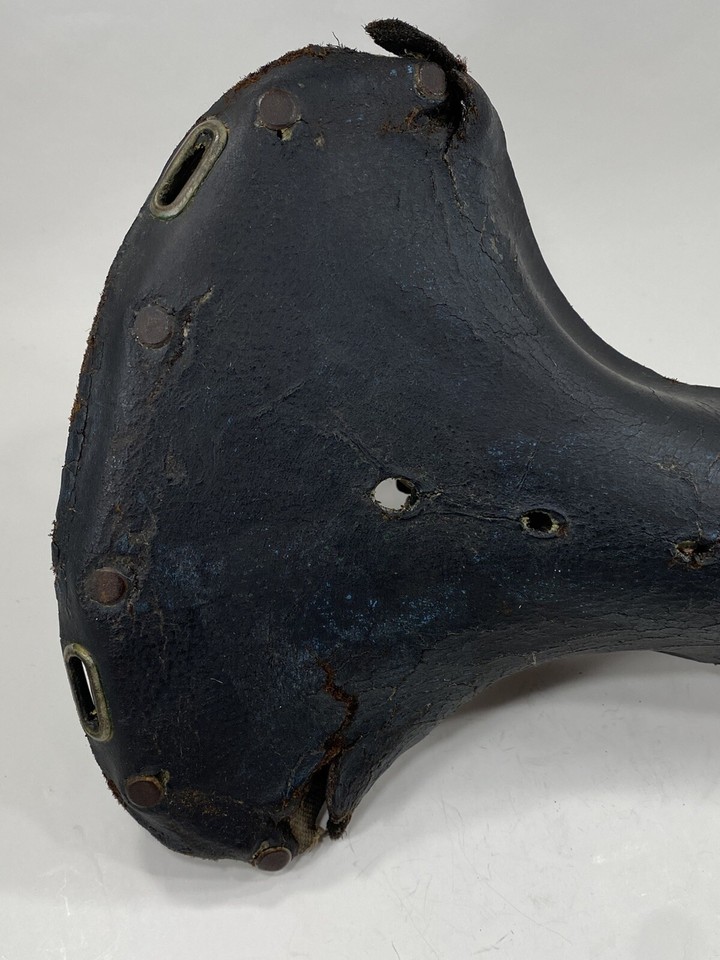 Selle cuir vintage Wrights Seat W3N W3.N rivet tour patine Klunker guts A3