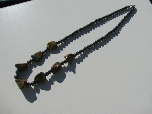 VTG. UNISEX RARE CHUNKY GREEN BLUE BROWN TURQUOISE 18MM. HEMATITE BEAD NECKLACE - Picture 2 of 5