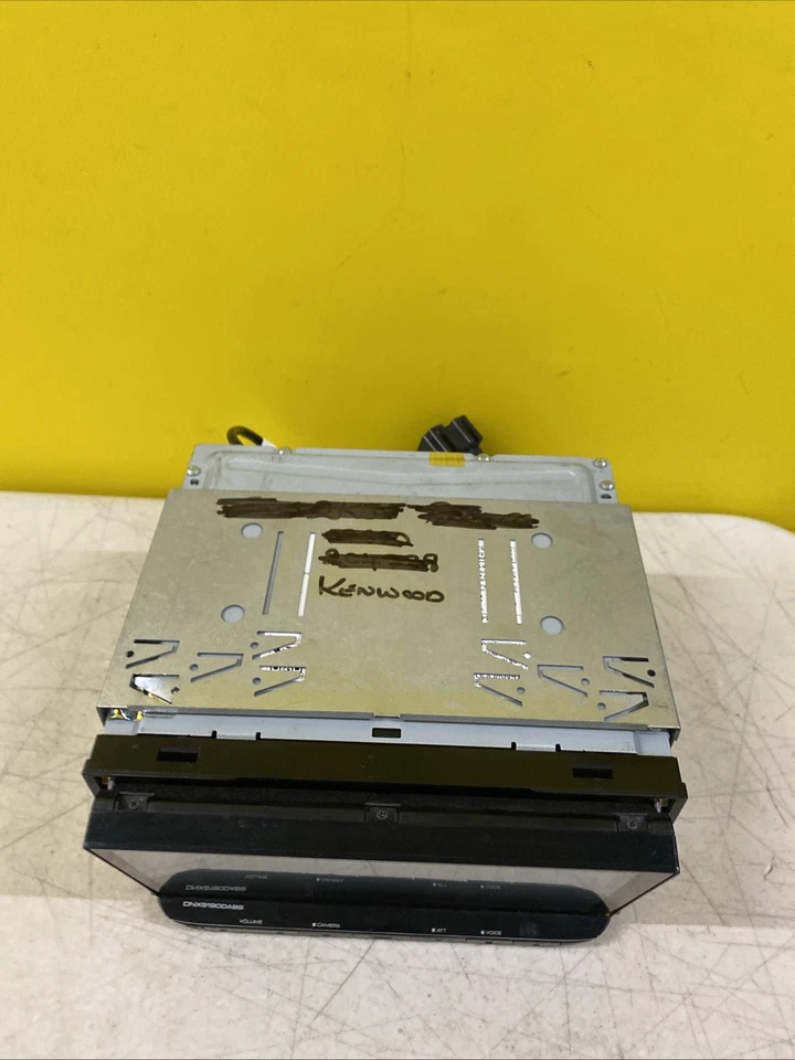 Kenwood DNX9190DABS - 6.8” HD GPS CarPlay Android Bluetooth DAB Stereo - Image 2 of 4