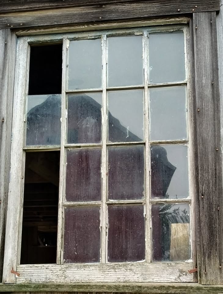 Antique Window Glass (Clear Panes from 1880sBarn) (Approx. 6