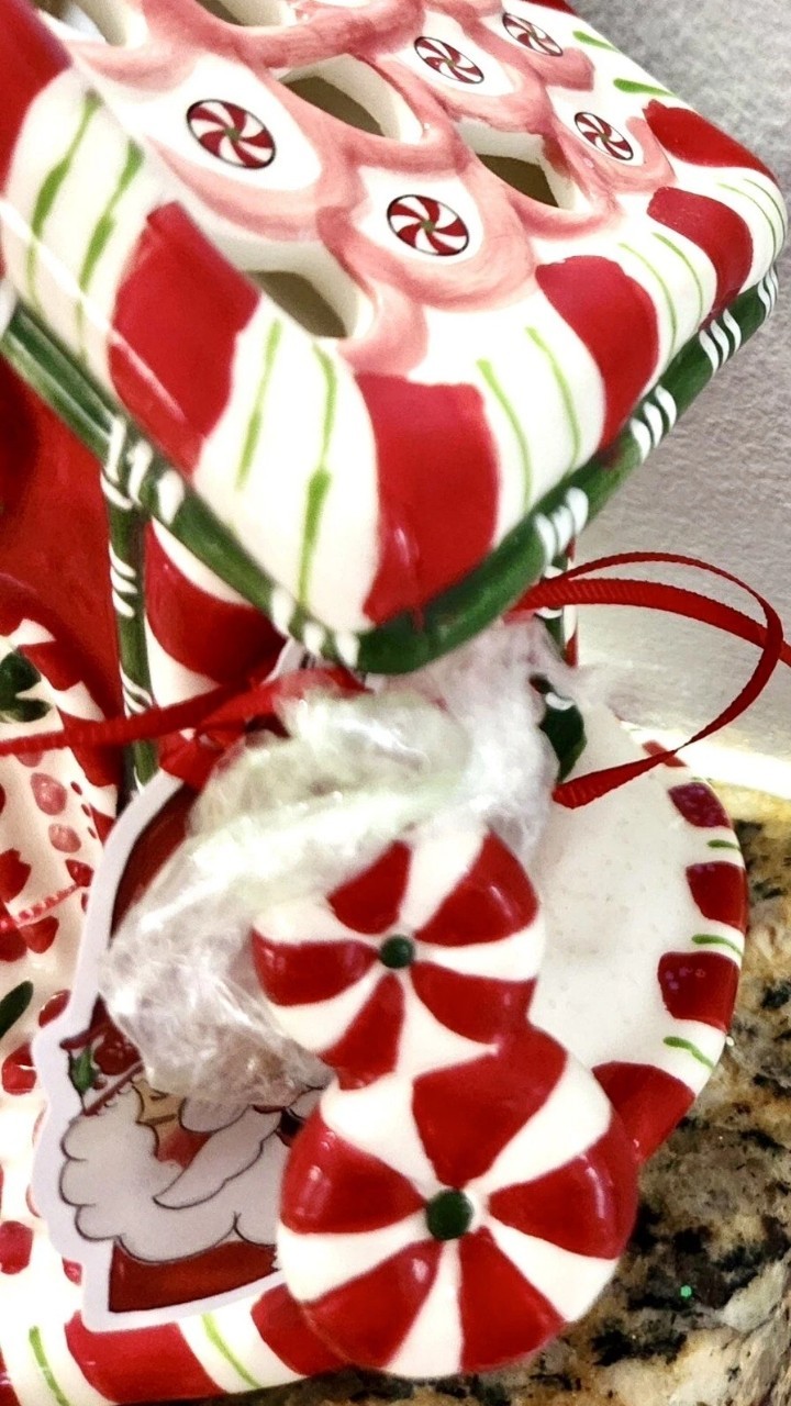 Blue Sky Clayworks X-Mas "THE CANDY CANE SHOPPE" 8.5” Tea Light Candle House NEW