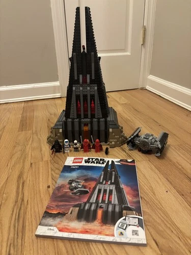 LEGO 75251 Star Wars Darth Vader’s Castle Rogue One Rare Complete Set