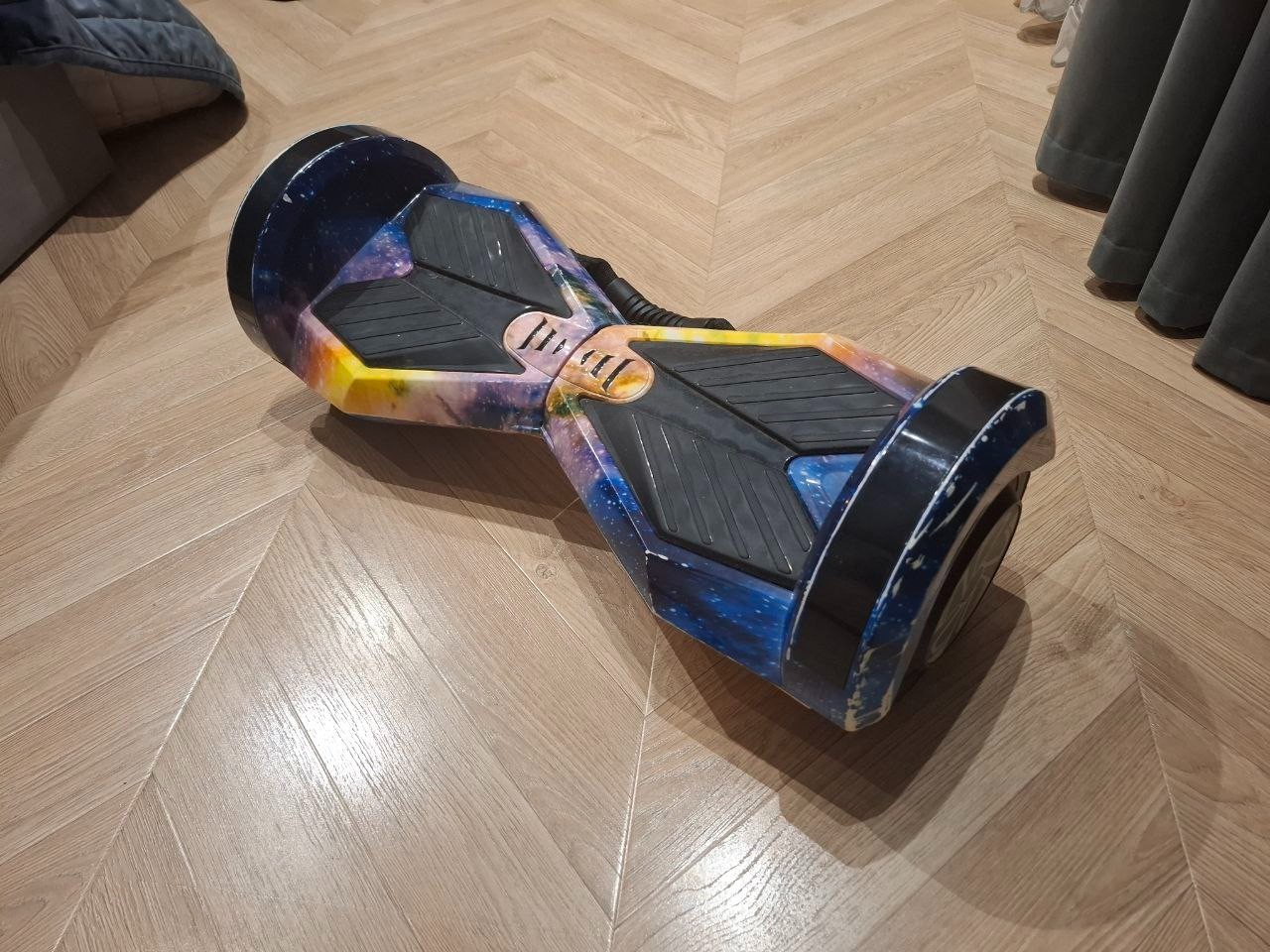 &ndash; Bluetooth, Led Lights, Self-balancing + Charger In