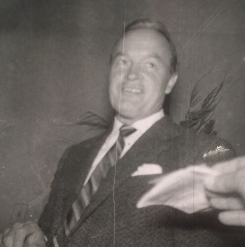 Photographie vintage Bob Hope rare instantané candidat San Antonio Texas années 1950 AA - Photo 1/2