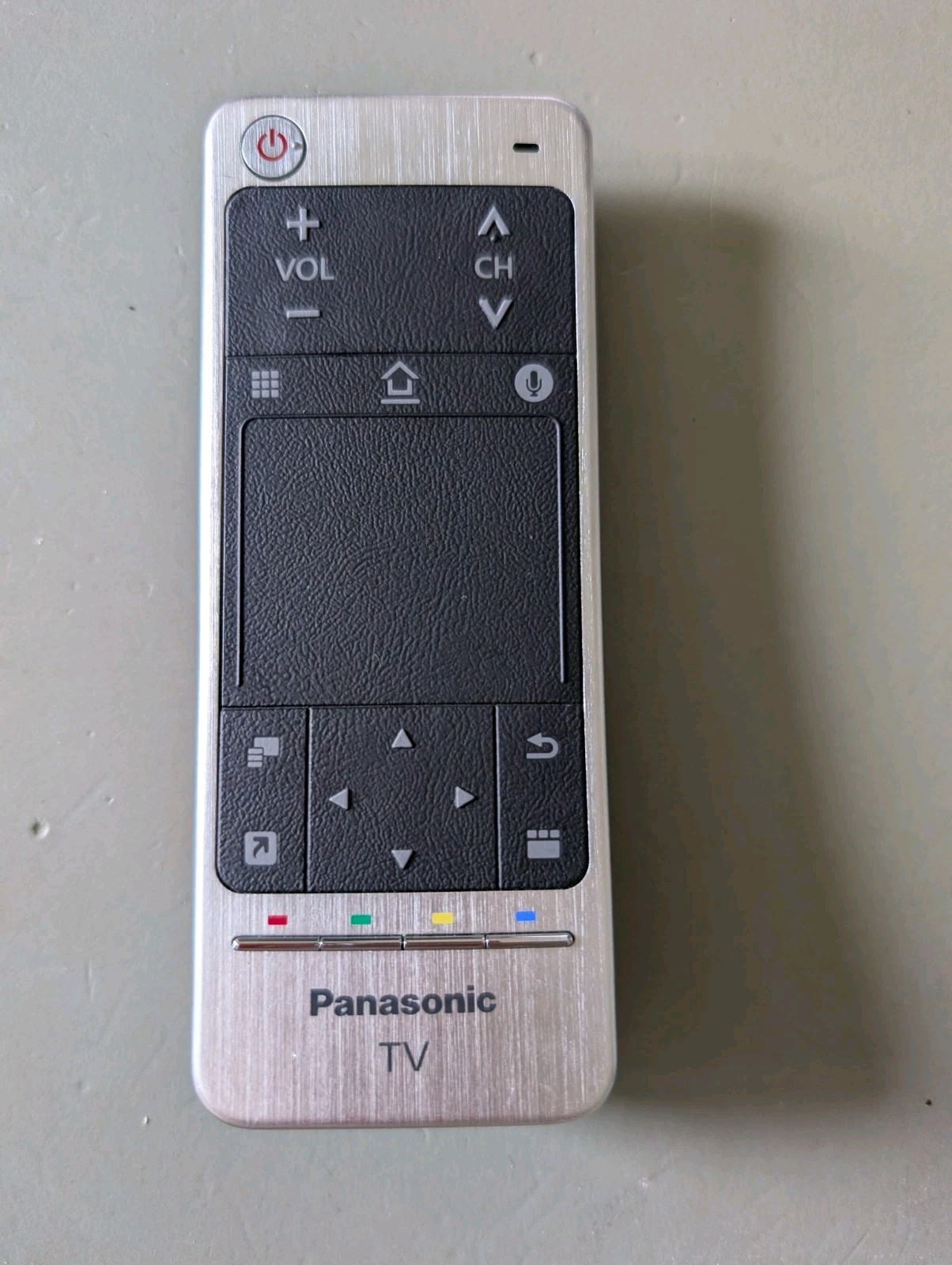 Manette tactile N2QBYA000019 Panasonic pour naviguer facilement sur internet sur Smart TV