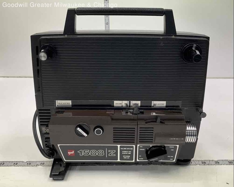 GAF 1588Z Dual 8 Movie Projector Power on Tested