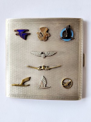 Art Deco Zigarettenetui von 1925 aus Sterling Silber dekoriert mit Airline Pins