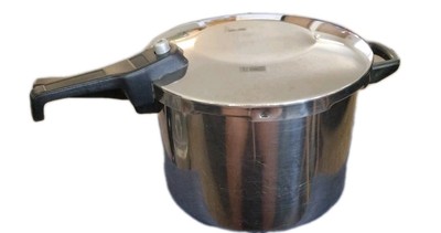 Lg 26 Cup Pot Pressure Cooker W/Top No Name Size Or Anything 7 ½'' Tall & 9   Dia