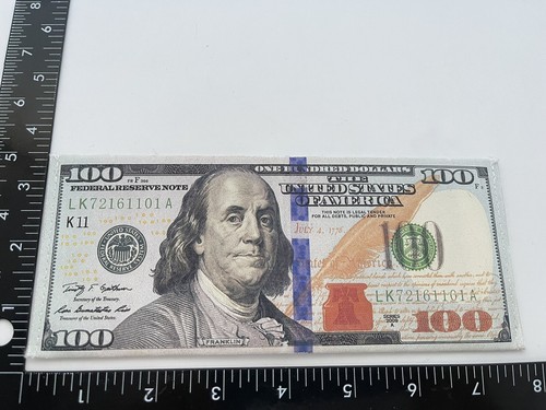 100 Dollar Bill Benjamin Franklin Wallet bi fold Realistic funny Fun Wallet Toy - Picture 5 of 5