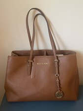 Michael Kors Jet Set Travel Medium Tote In Soft Camel Saffiano Leather