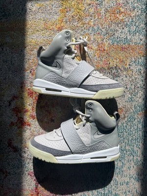 Nike Air Yeezy 1  Zen Grey  - Size 8.5 (Worn once , og all , amazing condition)