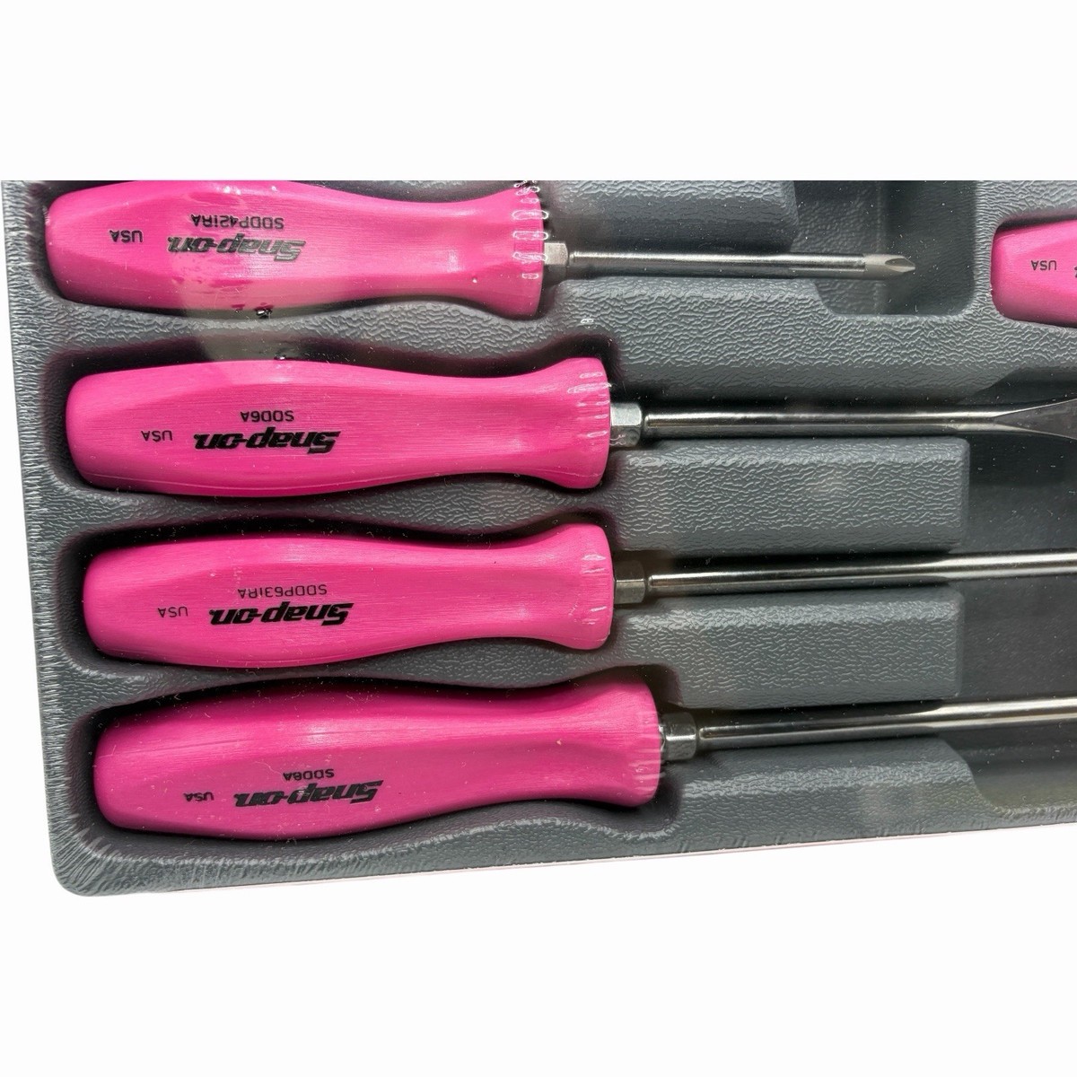 Snap On Tools Pink Hard Handle Screwdriver and Mini Pry Bar Set