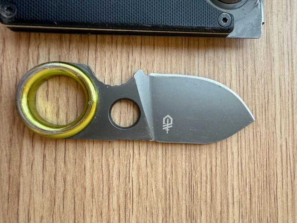 Clip para dinero Gerber GDC con hoja extra Foto 3 de 4