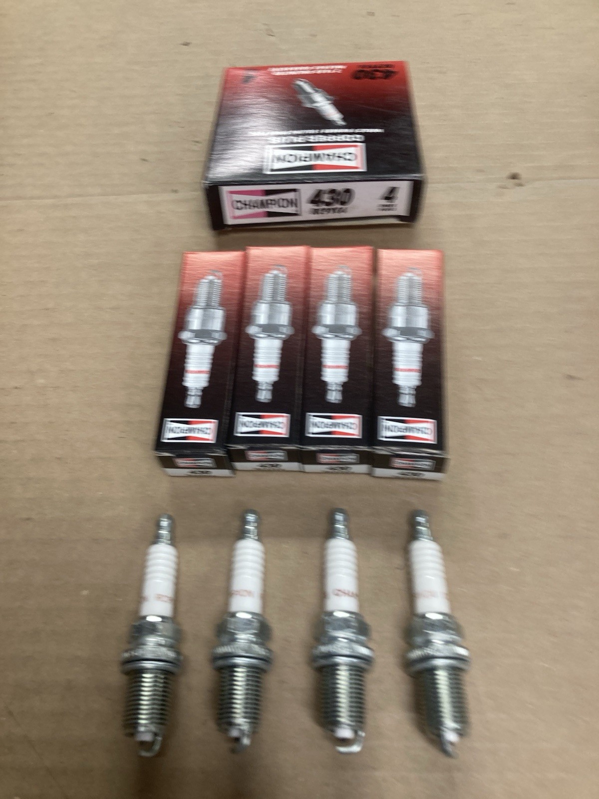 4 CHAMPION spark plugs  RC9YC4 NOS 4 pack vintage NEW STOCK #430 COPPER PLUS