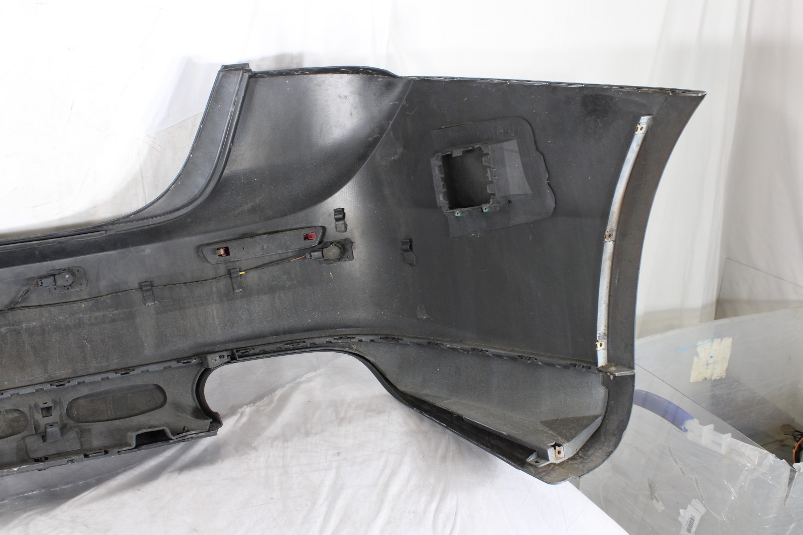 🚀 14-17 MASERATI GHIBLI REAR BUMPER COVER W/PARKING SENSORS OEM BLACK