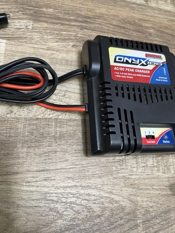 New Duratrax Onyx 100 Ac/dc Peak Charger NiCd NiMH DTXP4190 Fast RC Charger - Image 4 of 4