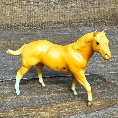 Breyer #5045 Quarter Horse Stallion Palomino Stable Mates USA 1976 Vintage Model