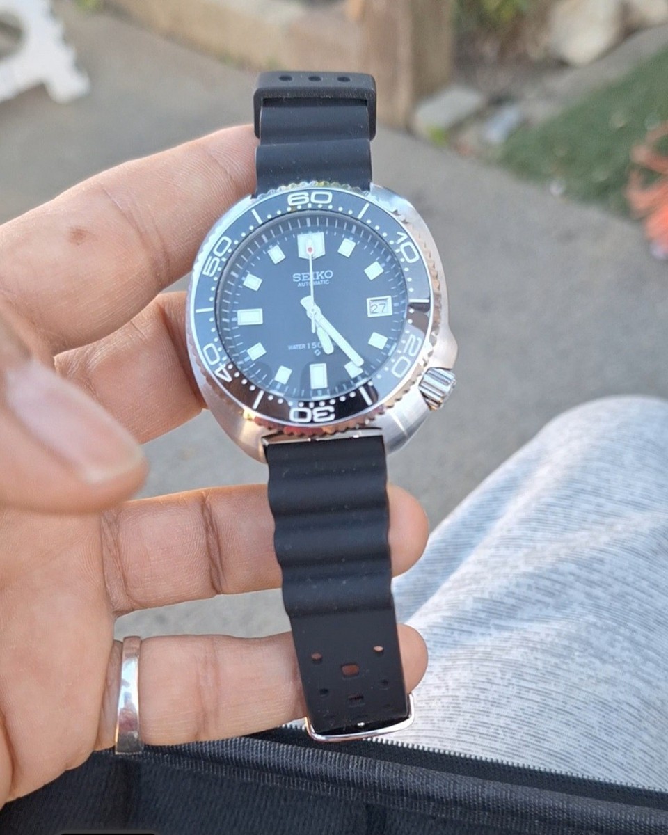 Seiko Mens Automatic Dive Watch - Seiko M.O.D.  NH35 View 4