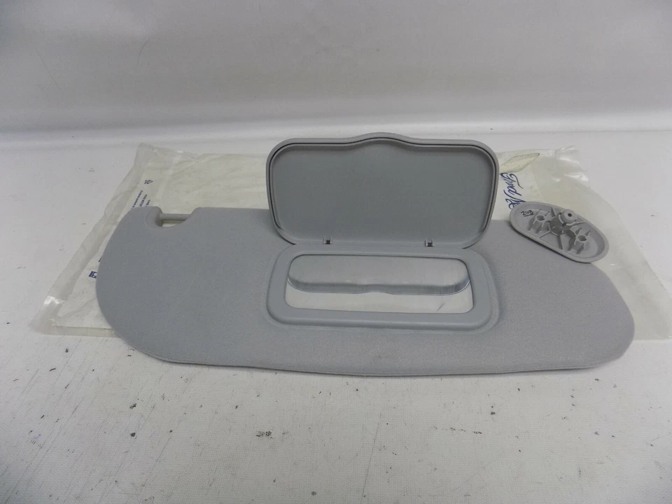 Nuevo conjunto de parasol parasol Ford Freestar Mercury Monterey 2005-2007 fabricante de equipos originales Foto 2 de 3