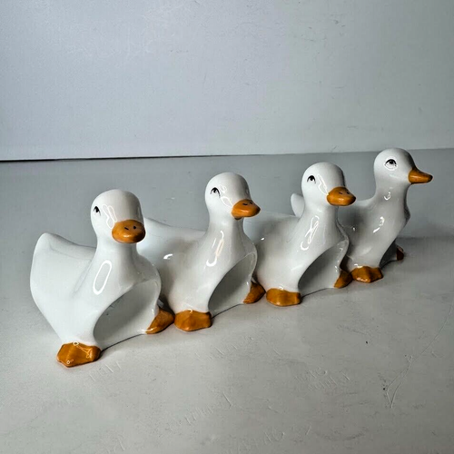 Duck Goose Napkin Rings Holders Ceramic Hand Painted Set Of 4 Taiwan VINTAGE - Picture 2 of 6