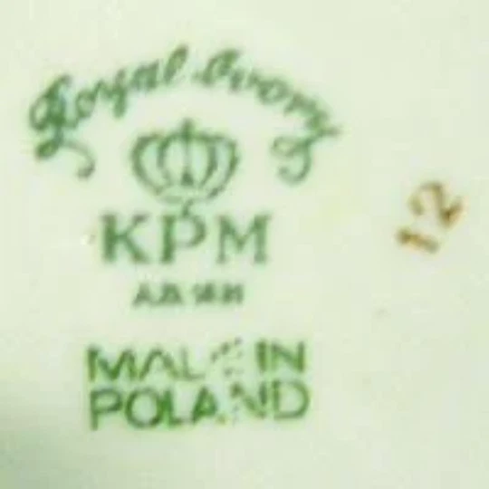 Juego de 4 Platos de Ensalada/Postre KPM - "Marfil Real" Floral con Borde Dorado Polonia Foto 4 de 4