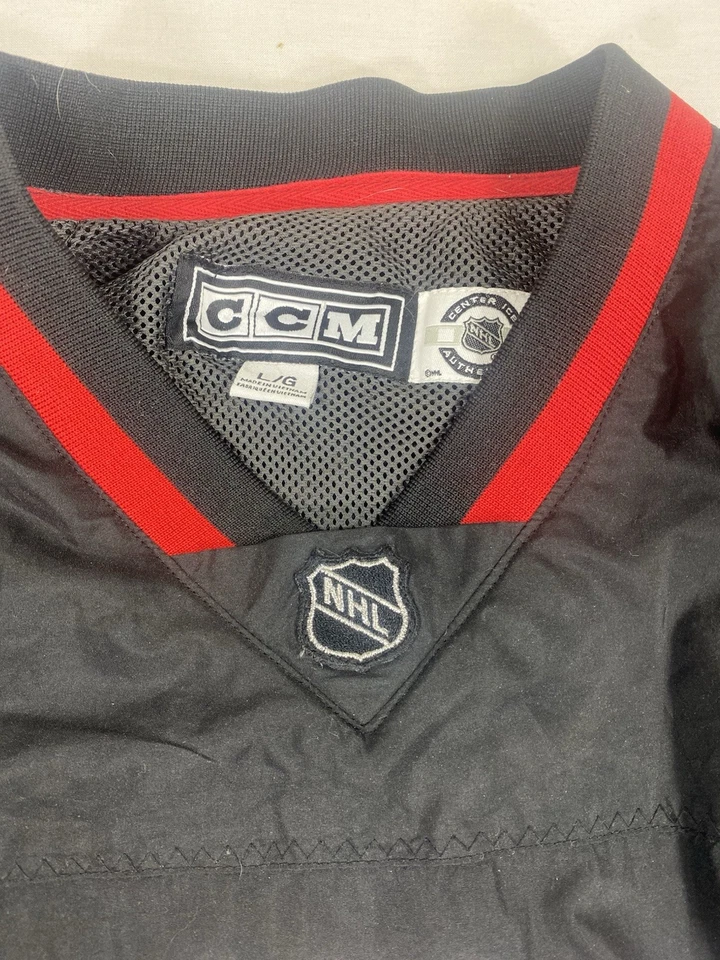 CCM NHL Detroit Red Wings Pullover Jacket Men’s Large Black Red V-Neck Vintage - Image 3 of 4