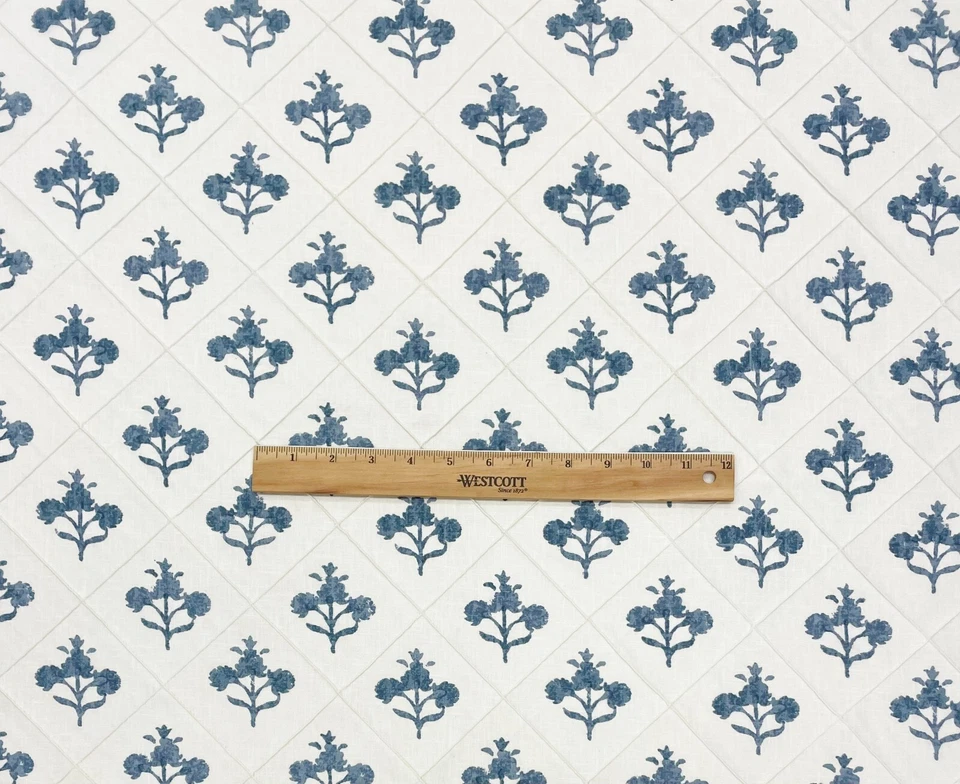 TELA DE DISEÑO MULTIUSO PINTUCK INDIGO BORBELA DISEÑOS BALARD POR YARDA 53"W Foto 3 de 4