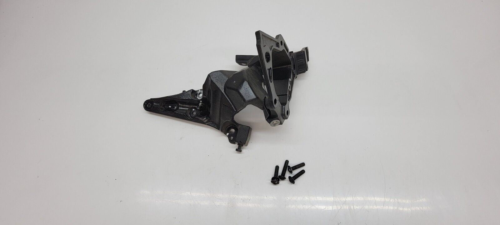 MCLAREN 650 S PASSENGER RIGHT SIDE DOOR HINGE ASSEMBLY OEM 