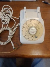 Vintage Automatic Electric Type 80,  Off White / Beige Desk Dial Telephone 