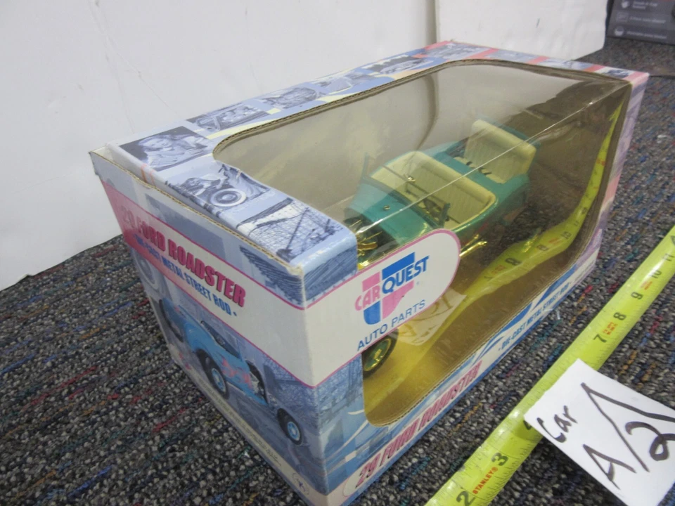 Ford Roadster diecast Street Rod 1:24 car quest w/ faded box 2000 First Gear - Image 2 of 4