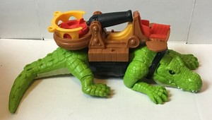 imaginext walking croc & pirate hook playset