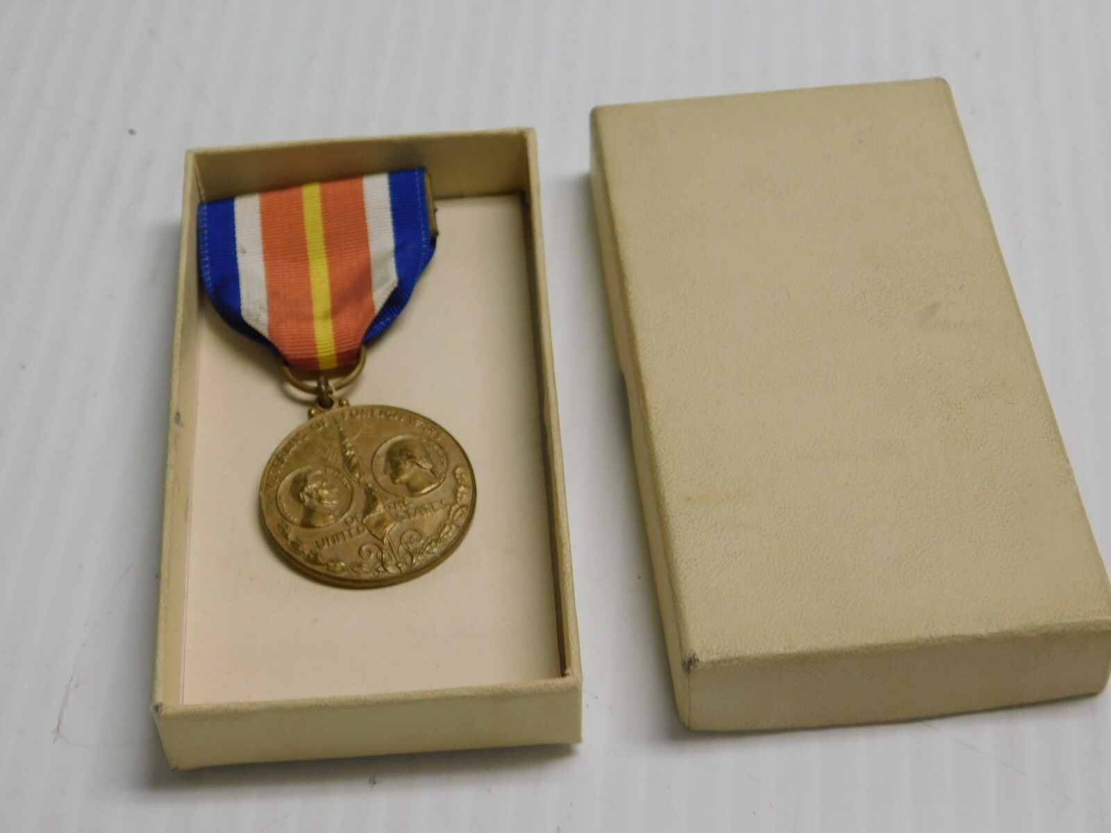 Veterans Of Foreign Wars Of The United States Medal Ribbon  EAGLE SCOUT in box.