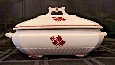 Antique Wedgwood Copper Luster Tea Leaf Covered Vegetable Bowl 1880's