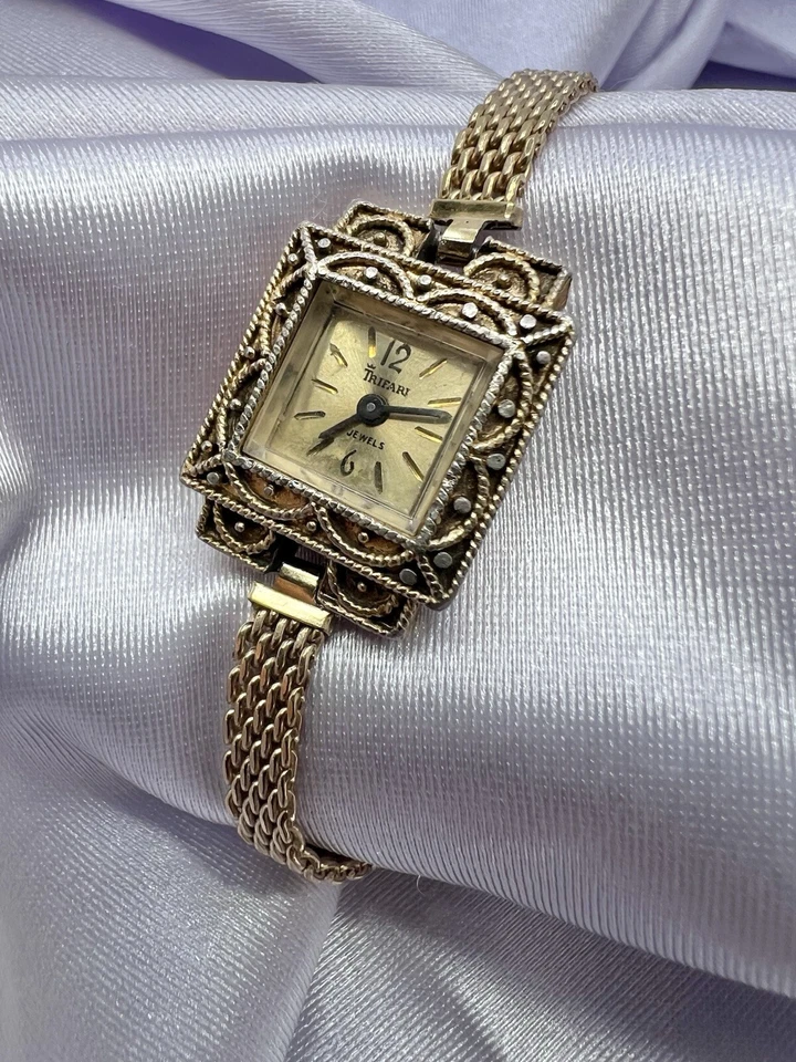 RARO Reloj de Cuerda Vintage Para Mujer Corona Trifari Mecánico Marrón Tono Dorado Foto 2 de 4