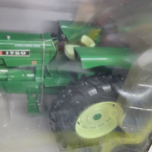 Speccast 2014 1/16 Oliver 1750 gas n/frontend diecast highly detailed Tractor - Picture 4 of 11
