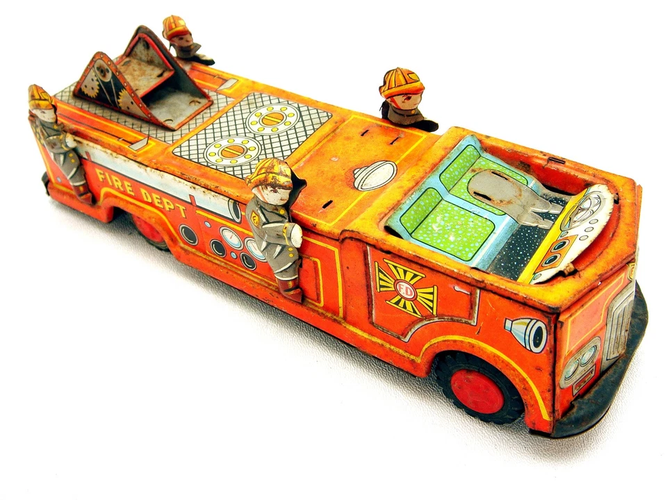 Camión de bomberos de hojalata de juguete Mitsubishi solo piezas de fricción Foto 2 de 4