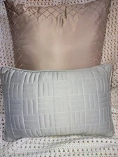 Decorative Bed Pillow Set